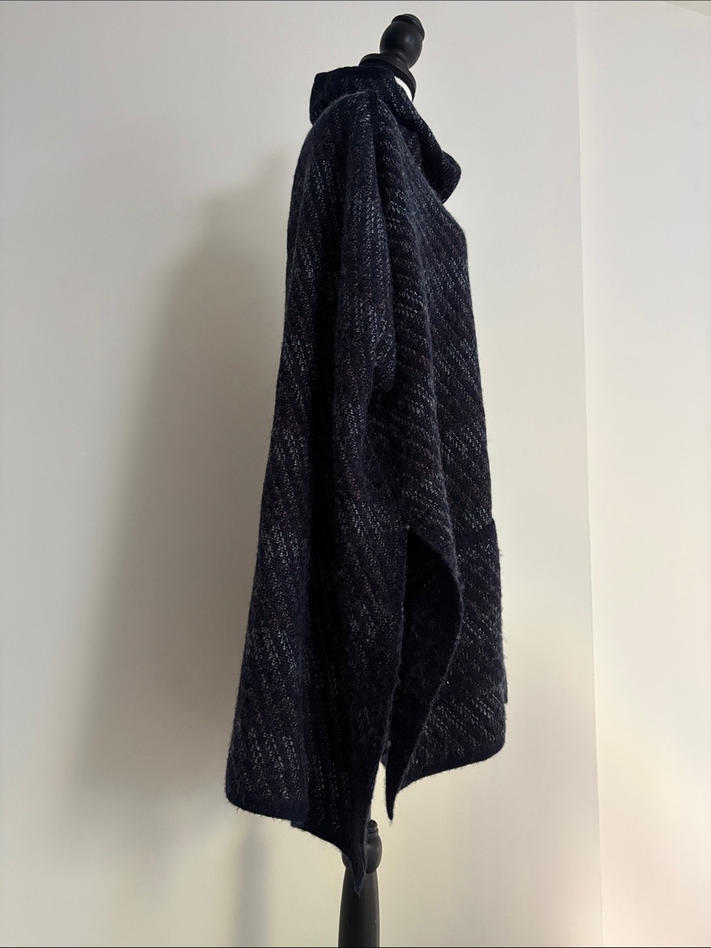 MAX&Co Milan Cowl Neck Wool Poncho Cape Sweater Knit Slit Pockets Navy Pink OS - Picture 2 of 11